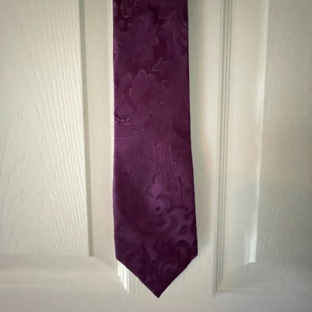 Stafford Purple Paisley Tie